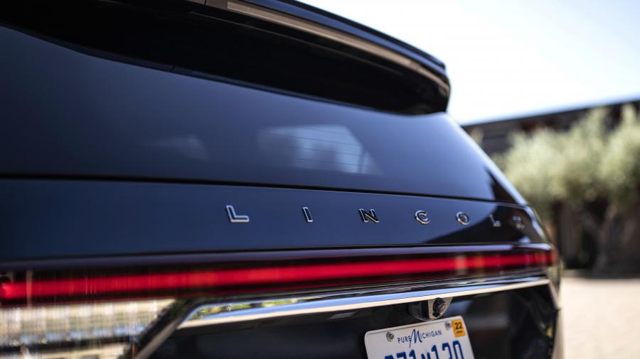 Детали экстерьера Lincoln Aviator Grand Touring 2019 года  (фото 54 из 67)